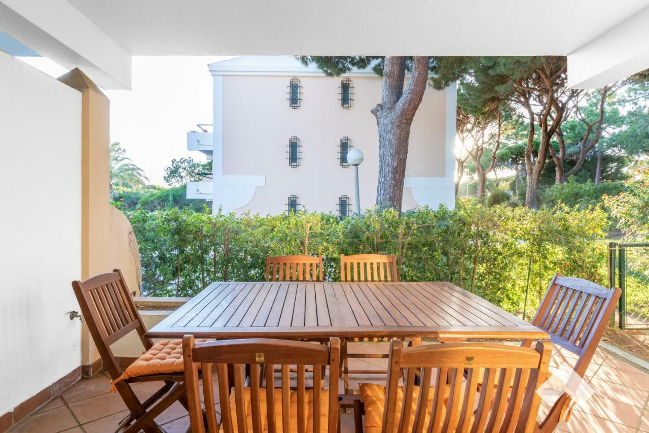 Spacious Villa In Jardim Do Golfe • Pool 奎特里拉 外观 照片
